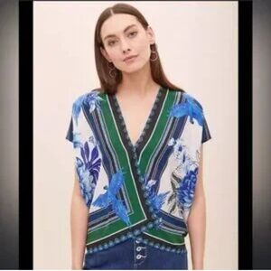 Antropology FARM Rio Women's V-Neck Floral Blouse - Blue and‎ Green Size S